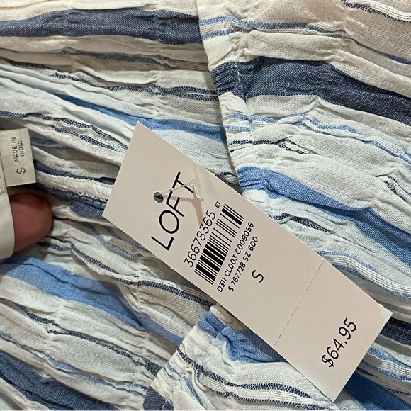 NWT Loft Cropped Peasant Top - Picture 7 of 10